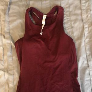Lululemon tank